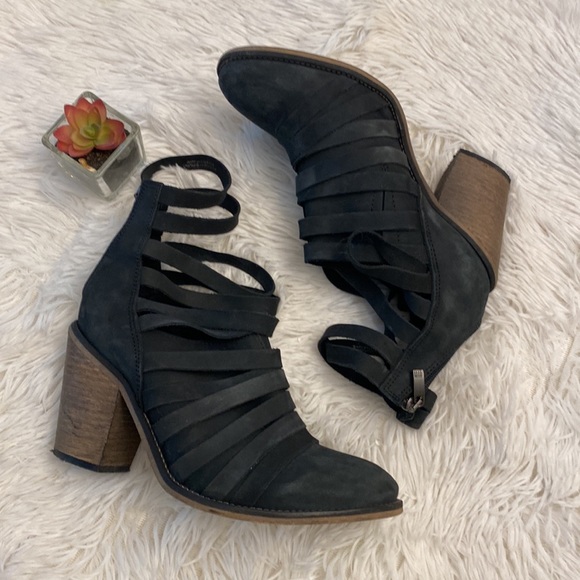 Free People Black Anthropologie Hybrid Strappy Heel Ankle Bootie women size 9 - Picture 6 of 9